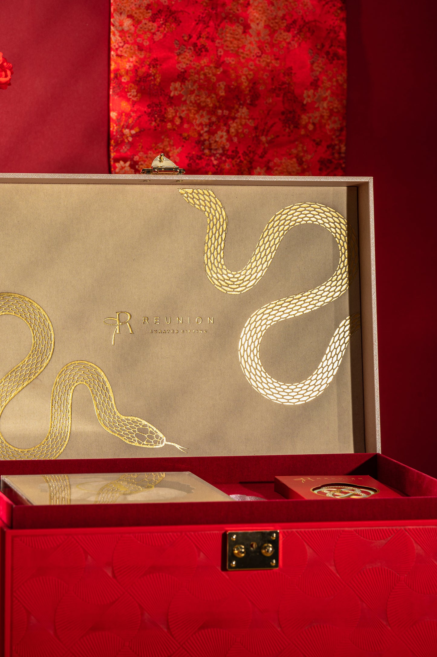 金蛇至尊 GOLDEN SERPENT SUPREME- SIGNATURE GOLD LABEL