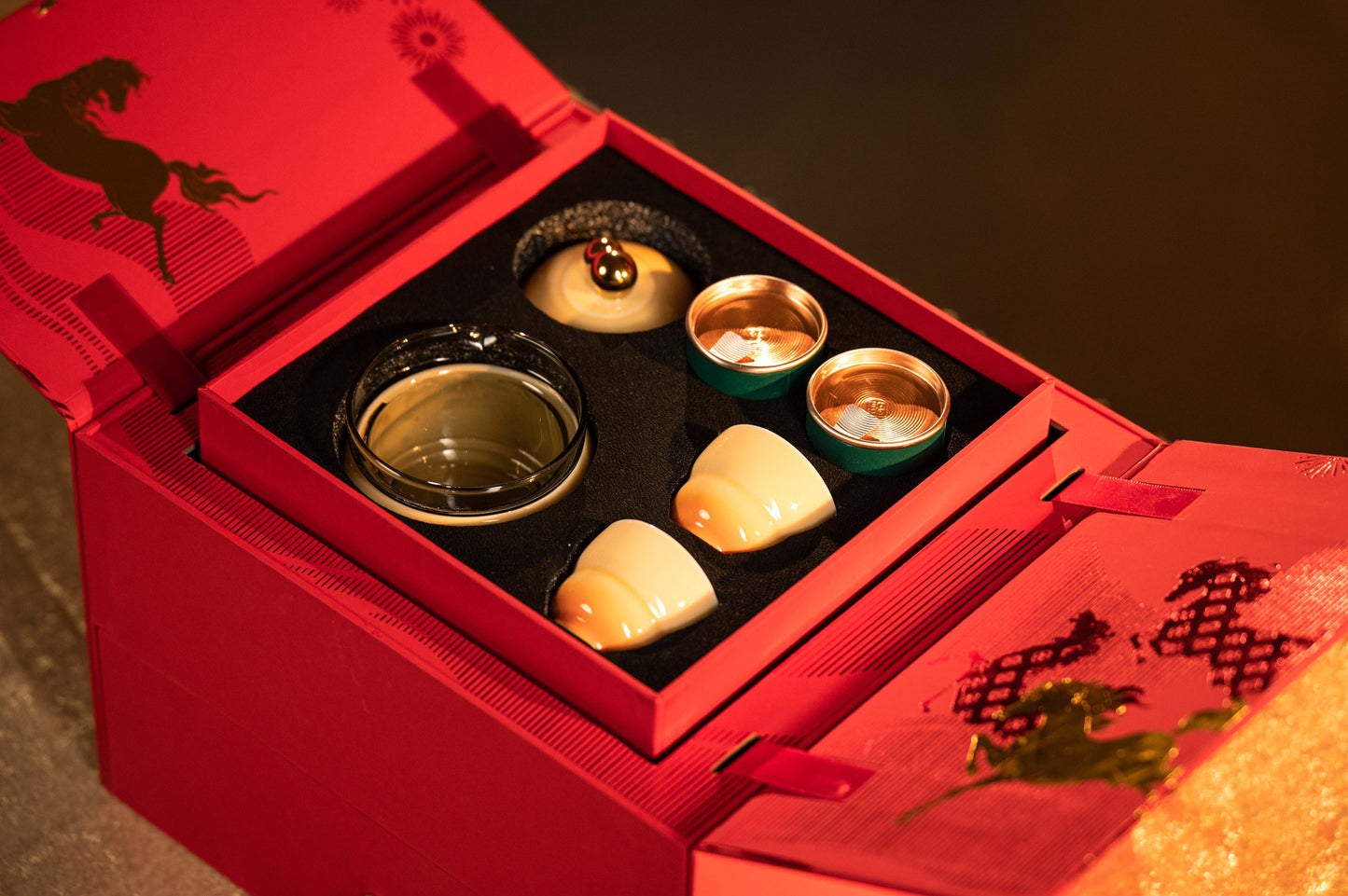 THE EQUENCE COLLECTION - PREMIUM《八骏迎福·暖心禮盒》