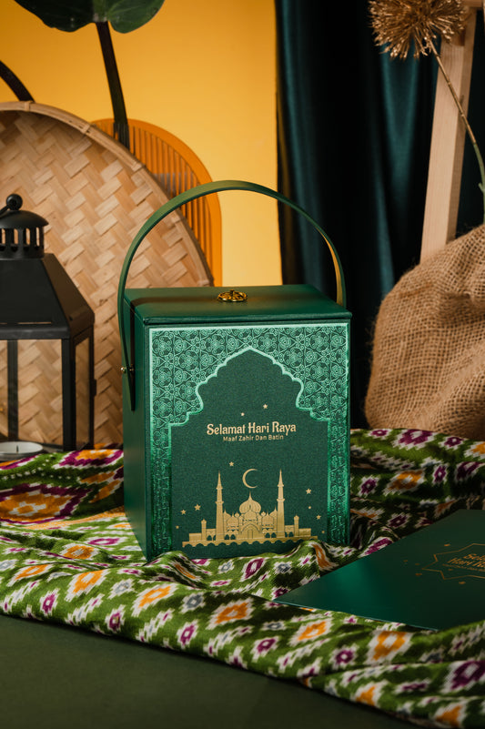 [EID BLESSINGS] THE CLASSIC TREAT RAYA'25 GIFT BOX