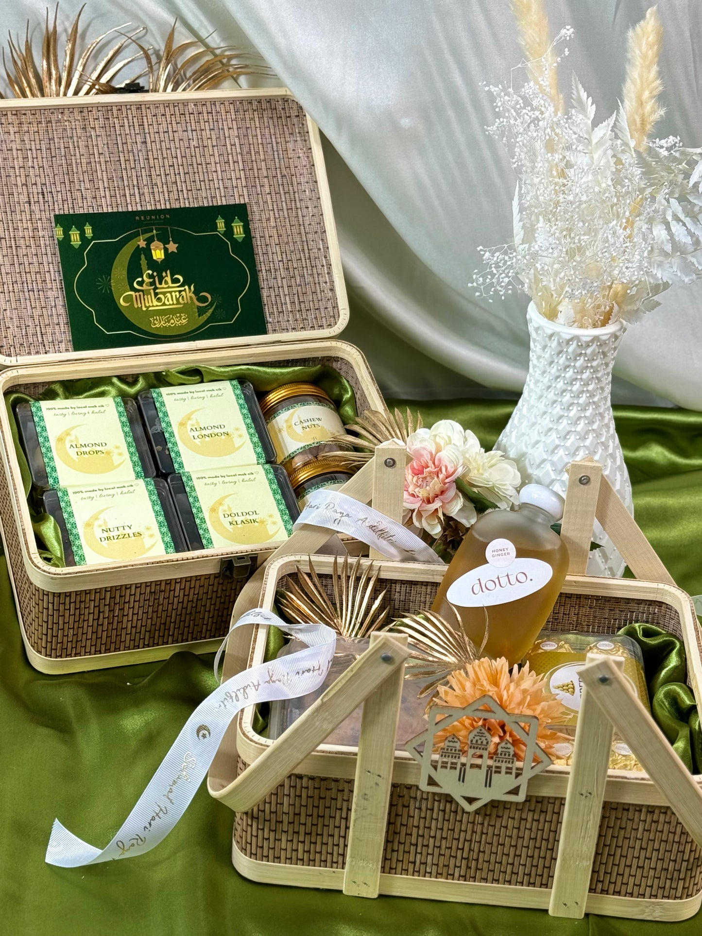 TAUFEEQ BOX